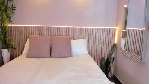 GeorginaReyes  online show from November 22, 11:29 pm