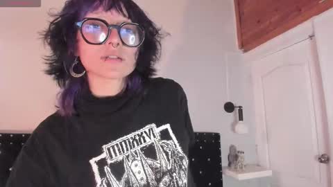 Allison  online show from February 3, 8:12 pm