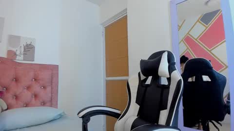 Gia online show from September 23, 3:15 am