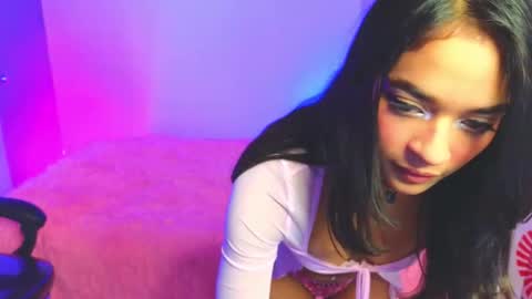 Snapshot of gia_flame chatting on October 24, 5:47 am gia_flame online show from October 24, 5:47 am