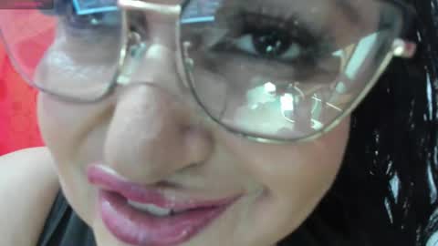 nahomi online show from December 18, 11:31 pm