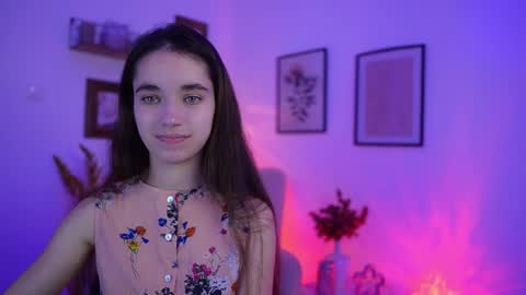 Gia Paige18 online show from November 19, 7:03 pm