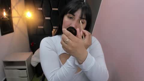 G I A  FOX online show from December 17, 1:48 pm