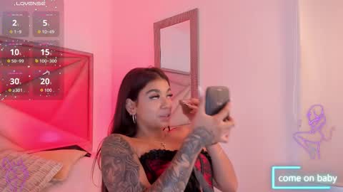 Gia  online show from November 29, 6:45 pm