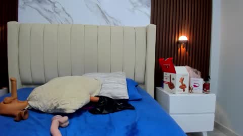 G I A N N A  online show from October 11, 8:11 pm