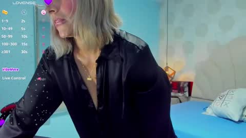 G I A N N A  online show from February 4, 7:44 pm