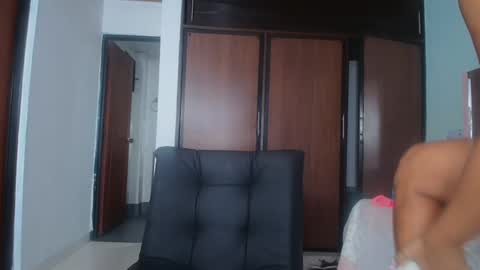 Snapshot of gigimiler8 chatting on October 7, 11:42 pm Sharlotte  online show from October 7, 11:42 pm