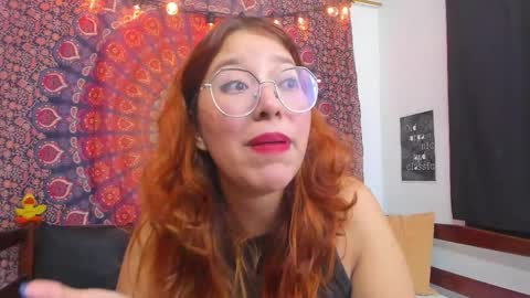 gigimooon online show from December 23, 12:03 am