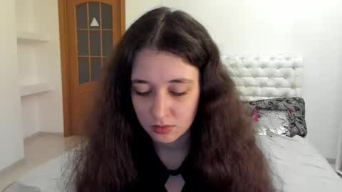 Kate online show from November 3, 9:24 am