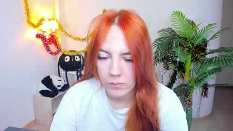 gingerr_pie online show from January 14, 5:45 am