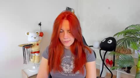 gingerr_pie online show from October 17, 7:28 pm