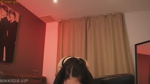 Nikki online show from February 25, 8:29 pm