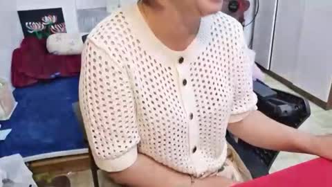 girlhanoi online show from November 12, 10:13 am