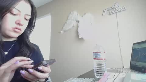 Jasmine online show from February 19, 5:23 pm