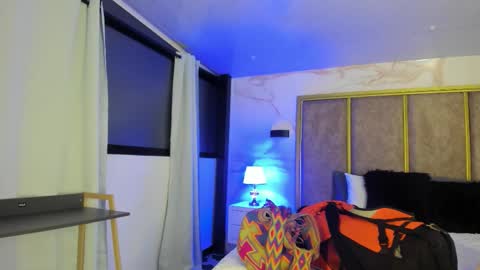     online show from February 20, 10:39 am