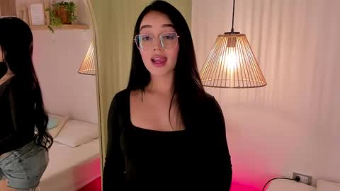 Snapshot of gisselle_palmer chatting on September 27, 7:54 pm   online show from September 27, 7:54 pm