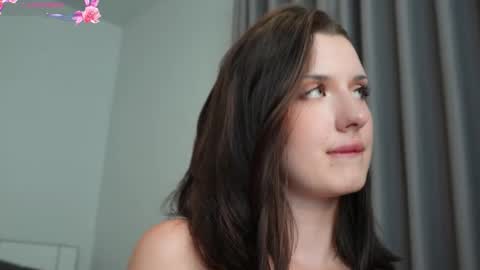 Gloria online show from November 8, 4:28 am