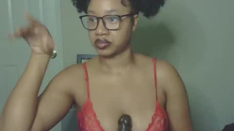 Snapshot of goddessdaisysky chatting on October 22, 1:10 am Goddess Daisy Sky online show from October 22, 1:10 am