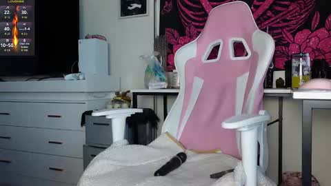 Goddess Drea online show from November 14, 2:50 pm