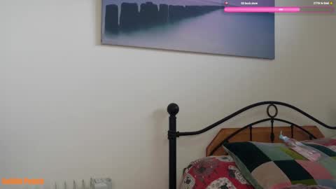 Goldie online show from October 5, 1:38 pm