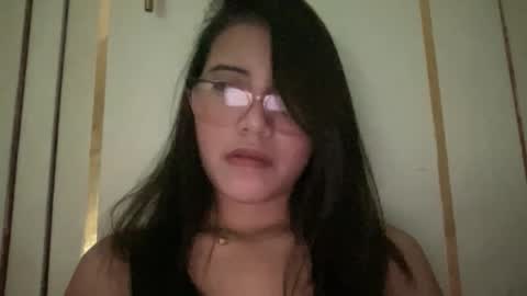 Lyn online show from November 15, 4:30 pm