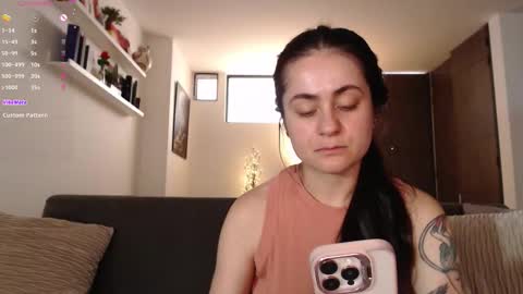 Elena online show from October 6, 7:07 pm