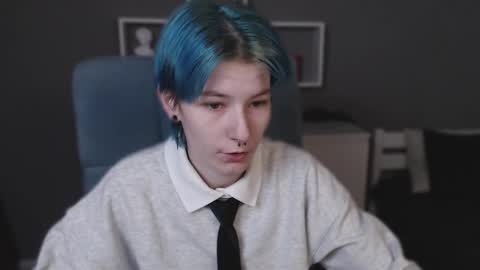 guitarandangell online show from October 20, 5:10 am