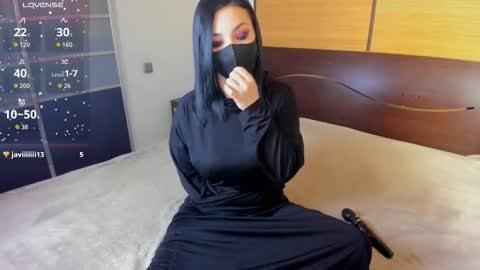 Linda online show from September 12, 3:07 am