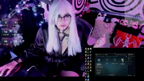 Snapshot of hachi_0880 chatting on October 25, 10:56 am Hachi online show from October 25, 10:56 am