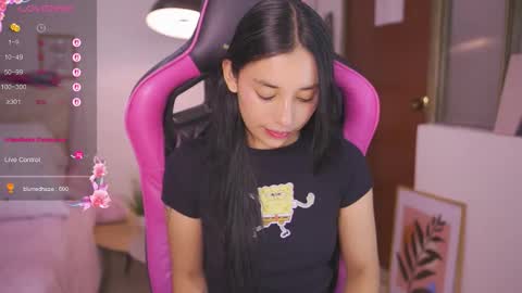 Hade online show from November 4, 6:46 pm