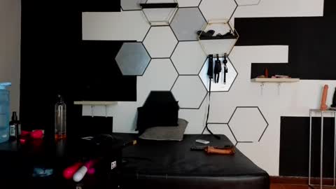 haileycat_ online show from February 22, 2:50 am