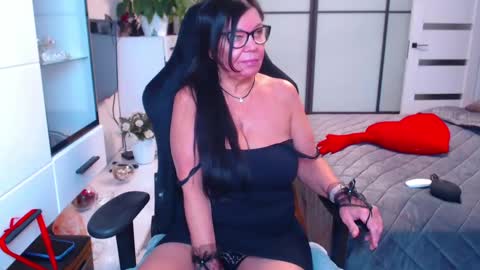 Monika online show from December 5, 9:28 am