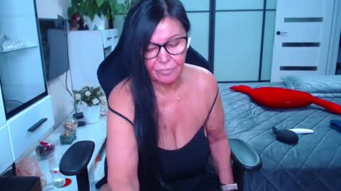 Monika online show from December 7, 8:11 am