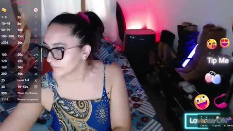 hammer9247 online show from November 3, 4:00 pm