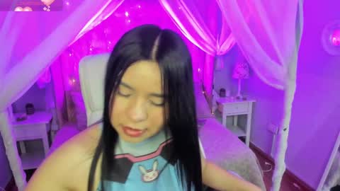 Snapshot of hanna__becker chatting on March 3, 3:38 am hanna  online show from March 3, 3:38 am