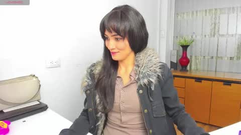 Sara online show from November 19, 8:31 pm