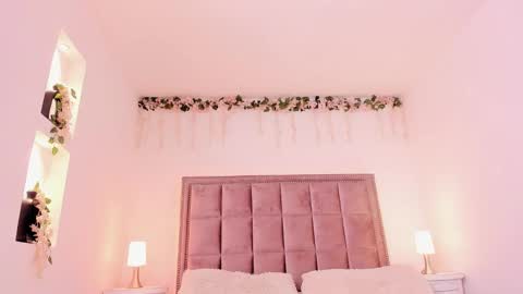  im Hanna online show from November 29, 7:01 am