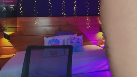 Hanna online show from November 22, 2:47 am