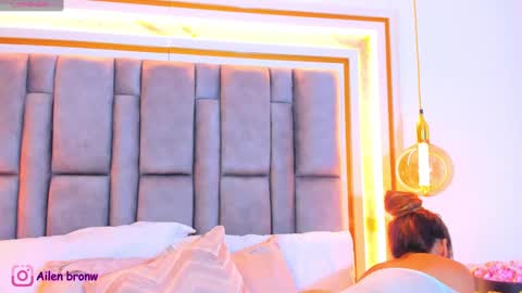 Eliana online show from October 28, 12:05 am