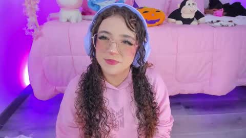 hannacutegod online show from February 18, 6:01 am