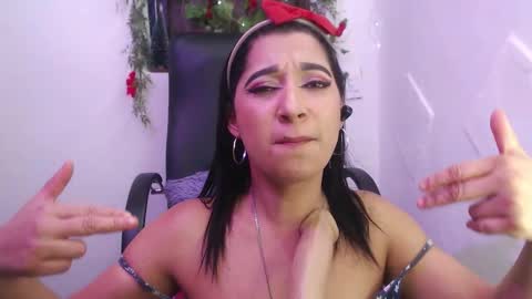 SARA  online show from November 27, 2:25 am