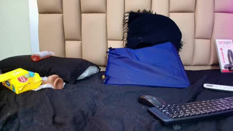 hannah_teehn online show from September 27, 9:22 pm