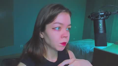 Snapshot of haribo_asmr chatting on December 11, 10:03 am Miss Hari online show from December 11, 10:03 am