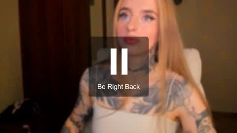 Snapshot of harley_kimm chatting on October 26, 5:47 am Julia online show from October 26, 5:47 am