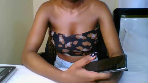 harmlessbitch online show from November 8, 9:03 am