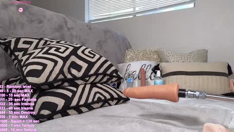 Haylee online show from November 6, 8:04 pm