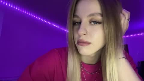 Vuklly online show from December 14, 1:17 pm