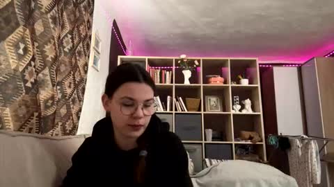 Chloe online show from February 22, 10:16 am