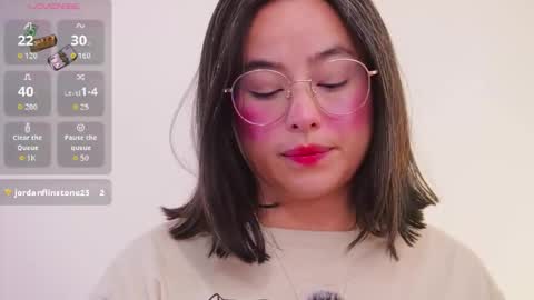 hearmymoans_18 online show from February 12, 10:00 pm