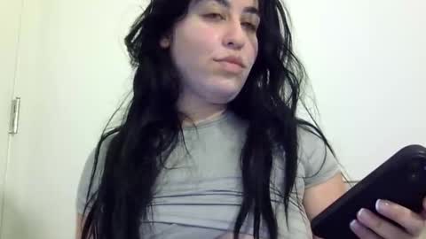 heatwavee online show from December 11, 11:30 am